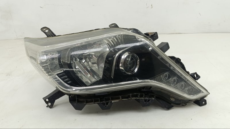 Фара TOYOTA LAND CRUISER PRADO KDJ150 2015 правая (б/у)