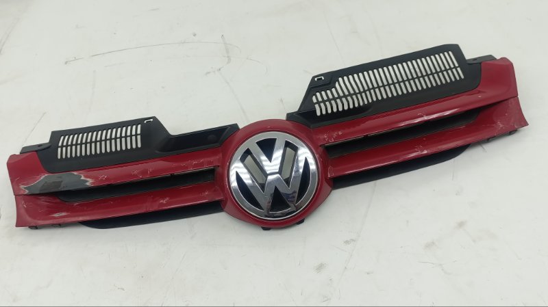 Решетка радиатора VOLKSWAGEN GOLF 1K1 2008 (б/у)