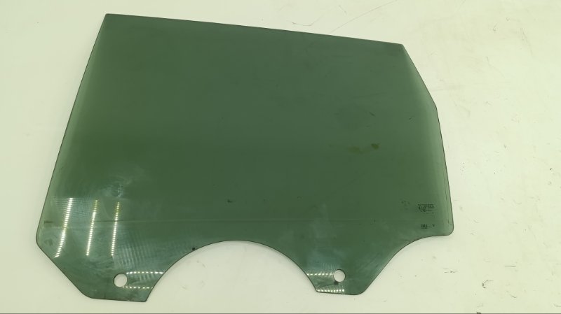 Стекло двери PORSCHE CAYENNE 9P 022Y 2004 заднее левое (б/у)