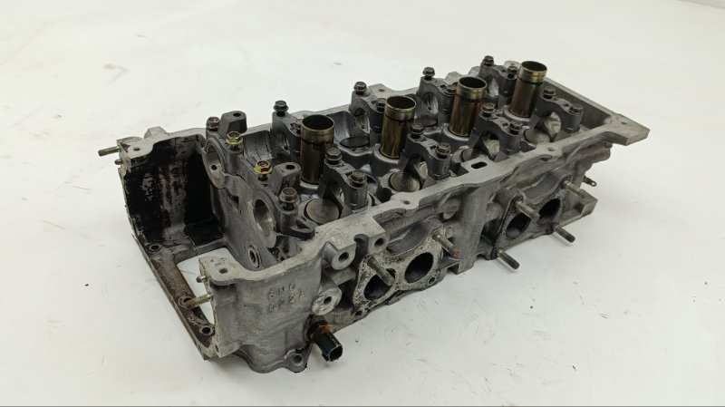 Головка блока цилиндров NISSAN WINGROAD WFY11 QG15 2001 (б/у)
