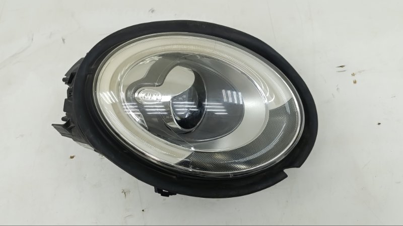 Фара MINI COOPER F55 2015 правая (б/у)