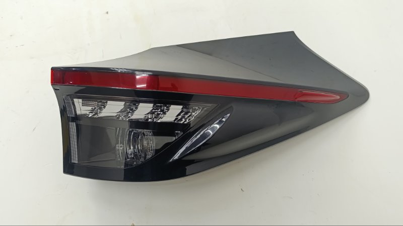 Стоп TOYOTA YARIS CROSS MXPJ10 2001 правый (б/у)