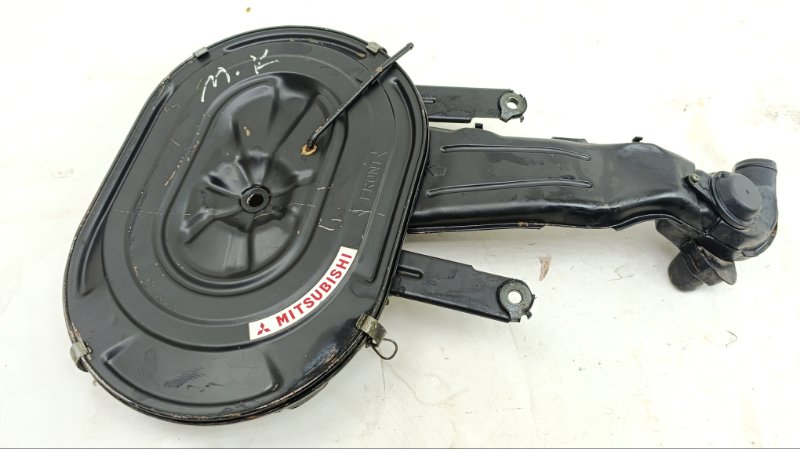 Корпус воздушного фильтра MITSUBISHI GALANT E32A 4G37 1999 (б/у)