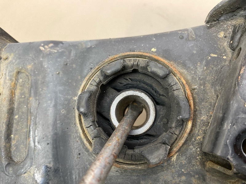 Подрамник задний FX50S FX30D QX70S 2010 S51 VK50VE