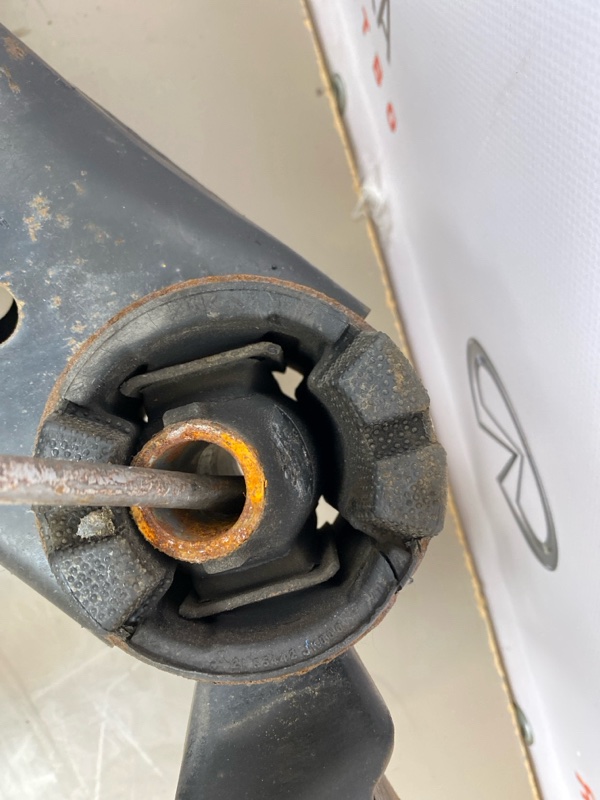 Подрамник задний FX50S FX30D QX70S 2010 S51 VK50VE