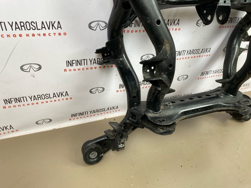 Подрамник задний Touareg Cayenne 2011 7P5 958 CGRA Подрамник задний Touareg Cayenne 2011 7P5 958 CGRA