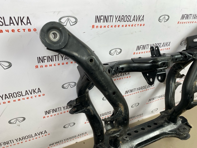 Подрамник задний Touareg Cayenne 2011 7P5 958 CGRA Подрамник задний Touareg Cayenne 2011 7P5 958 CGRA