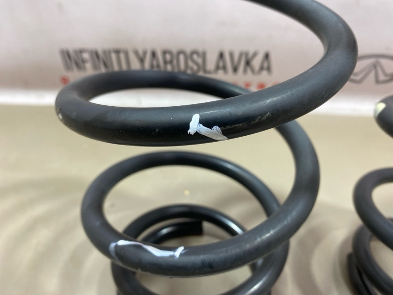 Пружины задние 2WD M25 M56 Q70 Y51