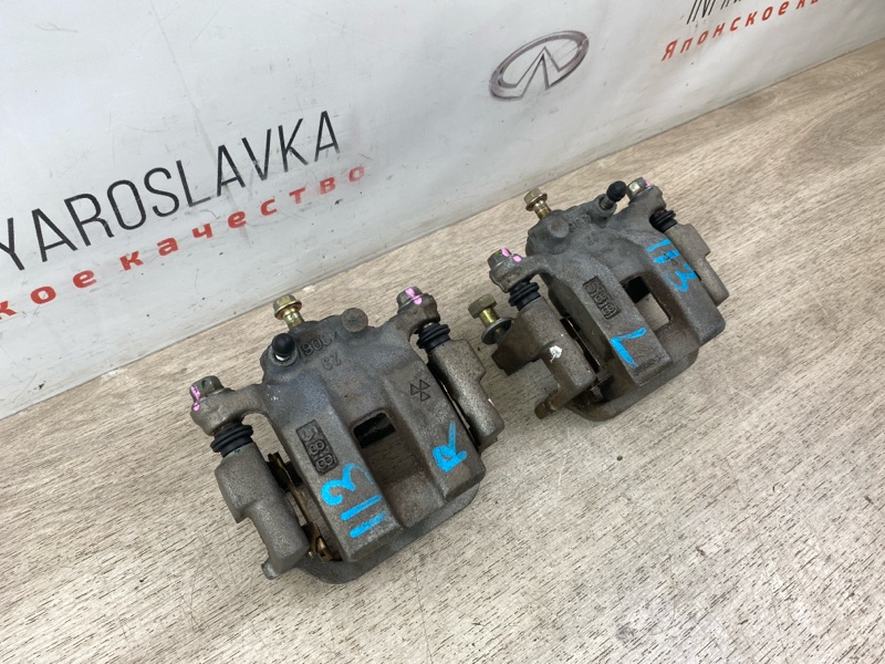 Суппорт комплект задний M35 M45 2005 Y50 VK45DE