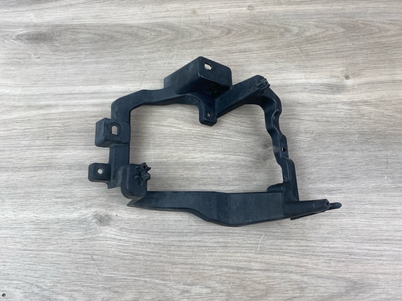 Кронштейн птф передний левый TOYOTA Land Cruiser 300 2021 VJA300 8148260160 контрактная