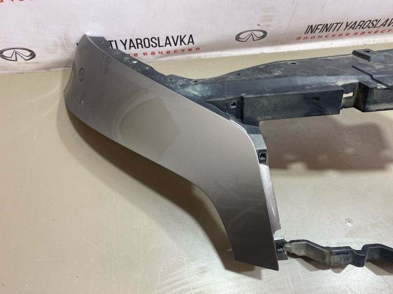 Бампер передний QX56 QX80 Z62