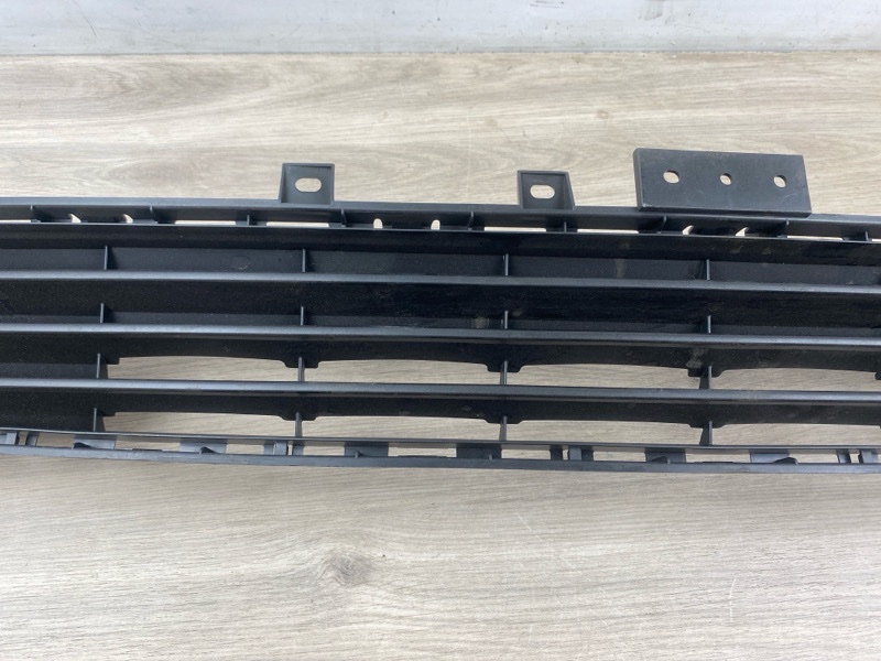 Решетка бампера Q50 V37