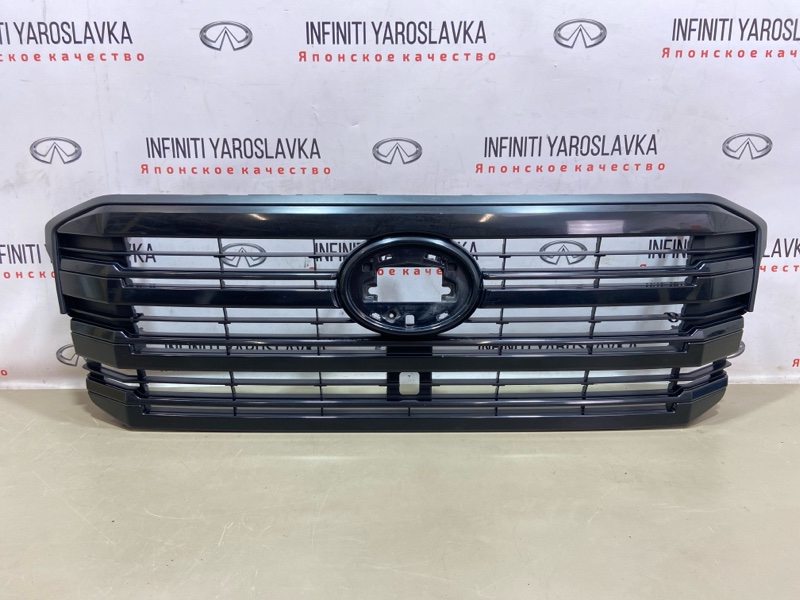 Решетка радиатора Toyota Land Cruiser 300 VJA300 5311460230 Б/У