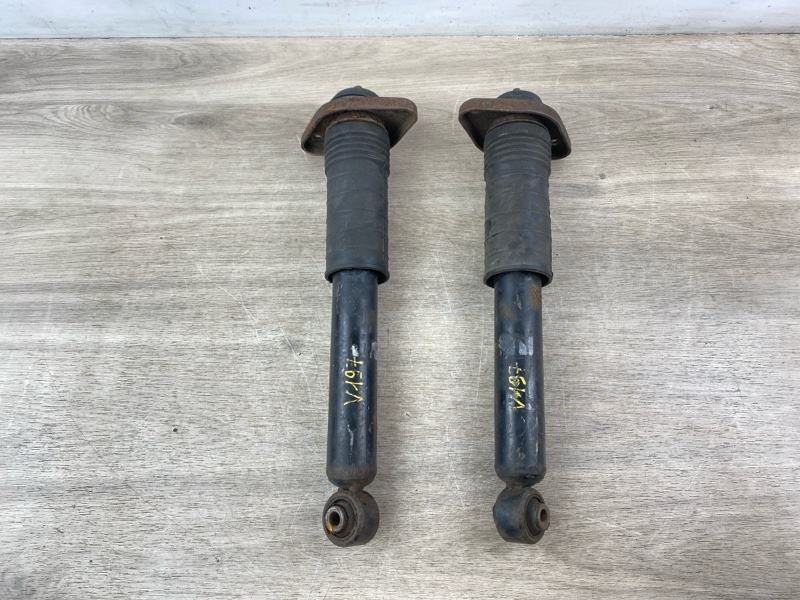 Амортизаторы задние Infiniti QX60 2017 L50 VQ35DD E62109NF0A контрактная