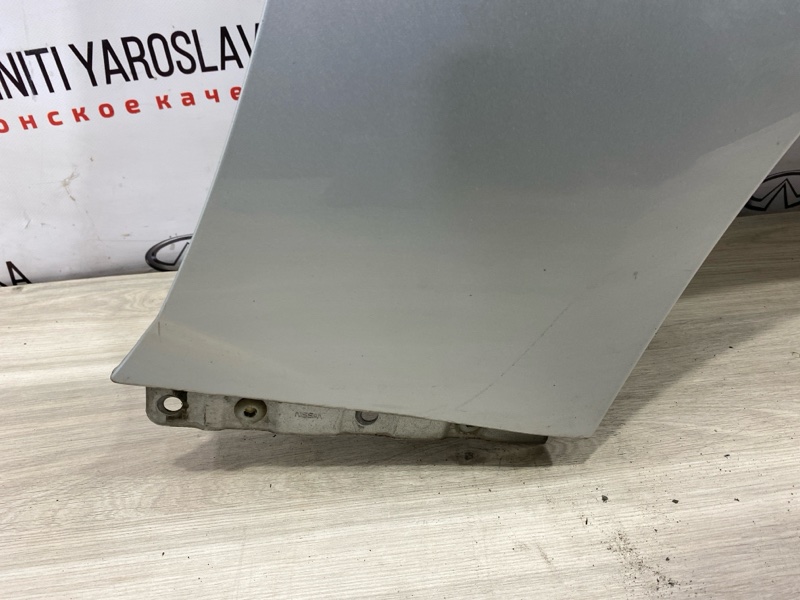 Крыло переднее правое G25 G35 G37 2010 V36 VQ25HR