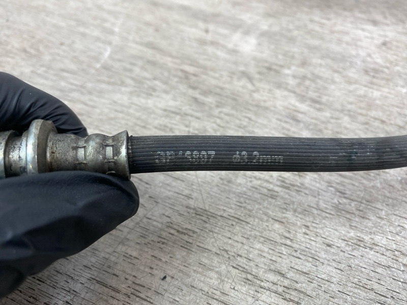 Тормозной шланг передний правый Q50 2016 V37 2.0t