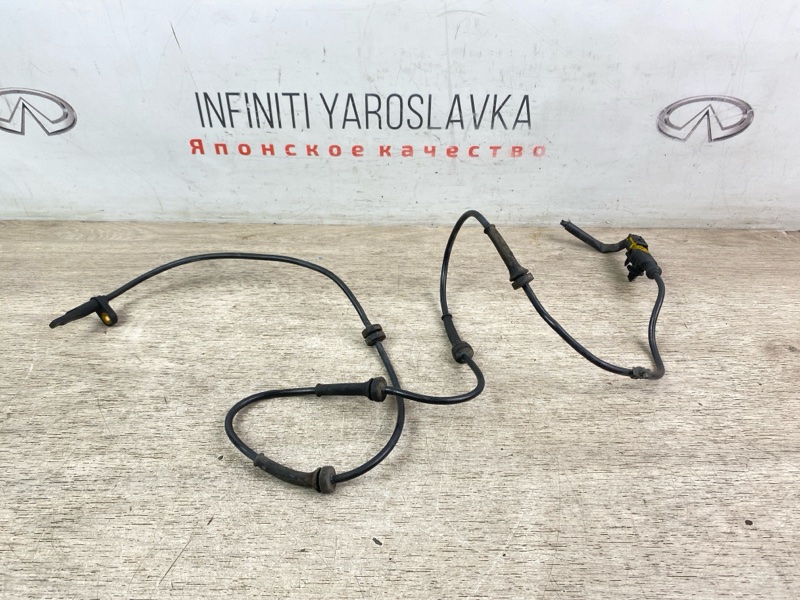 Датчик abs передний M35 M45 2008 Y50 VK45DE