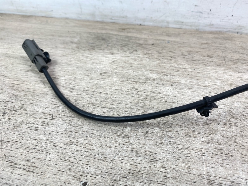 Датчик abs задний правый Infiniti Q50 Q60 V37 CV37 VQ35HR hybrid