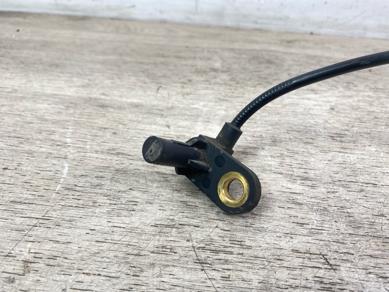 Датчик abs задний правый Q50 Q60 2014 V37 CV37 VQ35HR hybrid