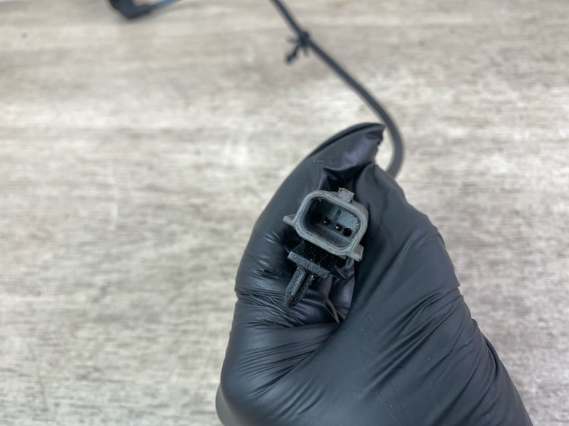 Датчик abs задний правый Q50 Q60 2014 V37 CV37 VQ35HR hybrid