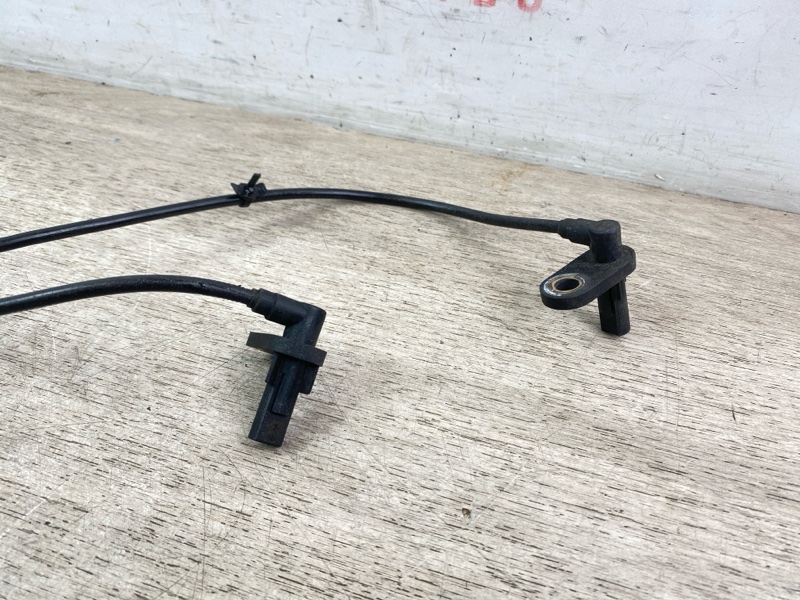 Датчик abs задний G25 G35 G37 M35 M45 2012 V36 Y50 VQ37VHR