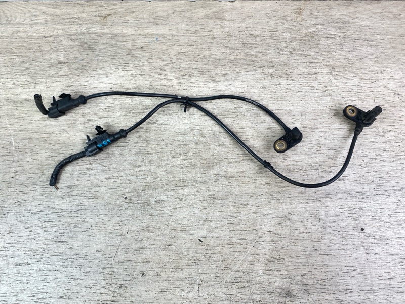 Датчик abs задний G25 G35 G37 M35 M45 2012 V36 Y50 VQ37VHR