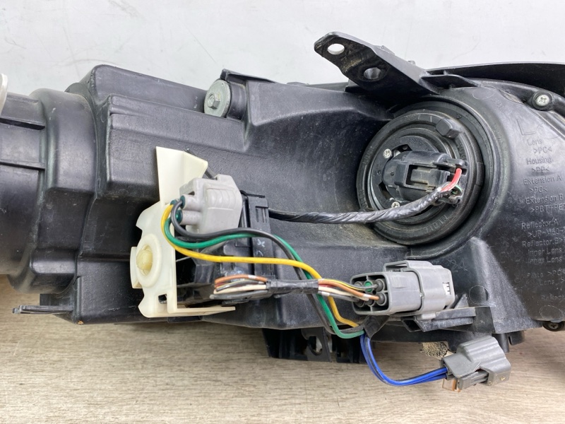 Комплект фар передний CX-7 2006 ER L3VDT 2.3