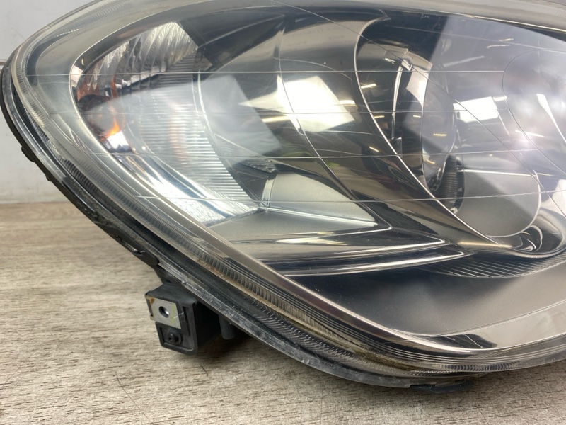 Фара ксенон передняя правая Kizashi 2009 RE91S J24B 2.4