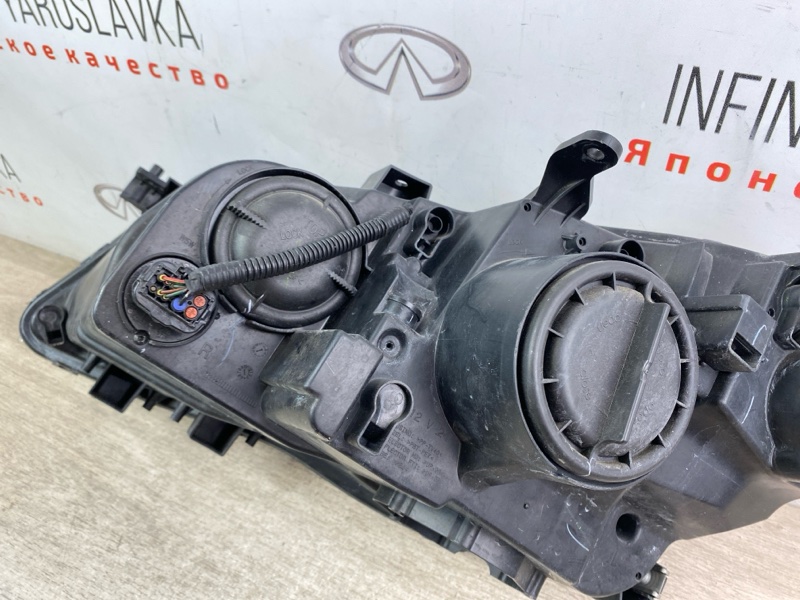 Фара ксенон передняя правая Kizashi 2009 RE91S J24B 2.4