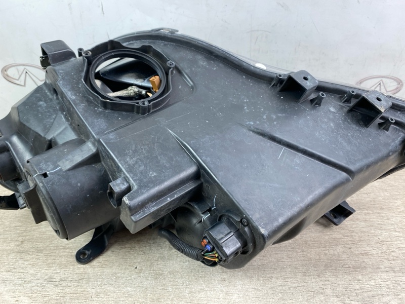 Фара ксенон передняя правая Kizashi 2009 RE91S J24B 2.4