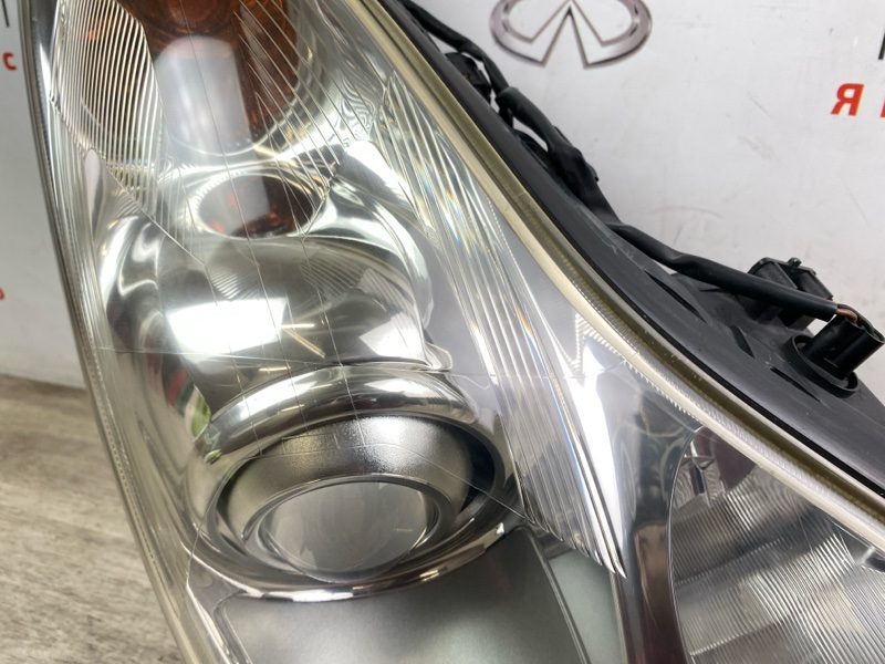 Фара ксенон передняя правая EX25 EX35 EX37 QX50 2009 J50 VQ37VHR