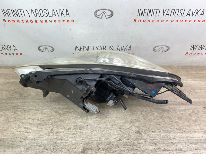Фара ксенон передняя правая EX25 EX35 EX37 QX50 2009 J50 VQ37VHR