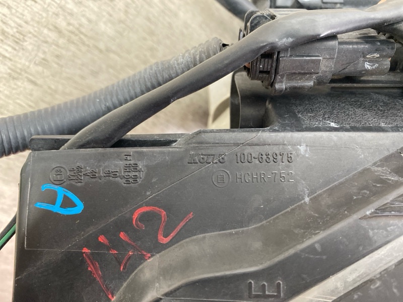 Фара ксенон передняя правая EX25 EX35 EX37 QX50 2009 J50 VQ37VHR