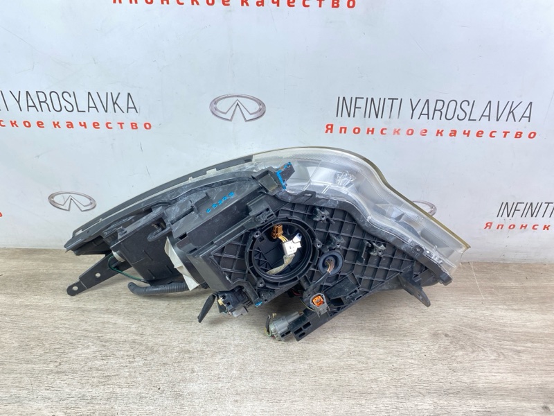 Фара ксенон передняя правая EX25 EX35 EX37 QX50 2009 J50 VQ37VHR