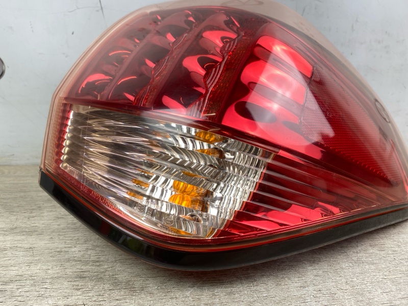 Фонарь дефект задний правый QX56 2012 Z62 VK56VD