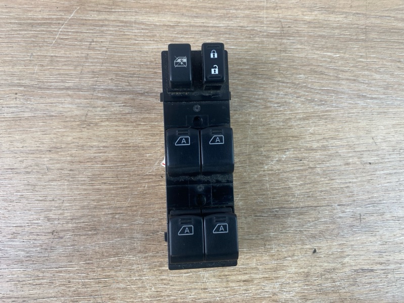 Кнопки стеклоподъёмника передние левые Infiniti QX56 2012 Z62 VK56VD 254011LB0A контрактная