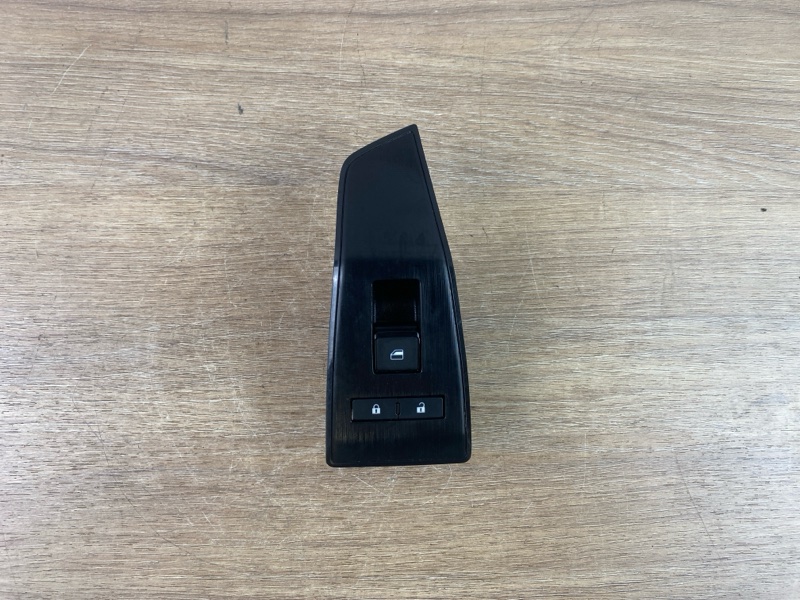 Кнопки стеклоподъёмника передние правые Nissan X-trail Rogue 2023 T33 KR15DDT 254116RA0B контрактная