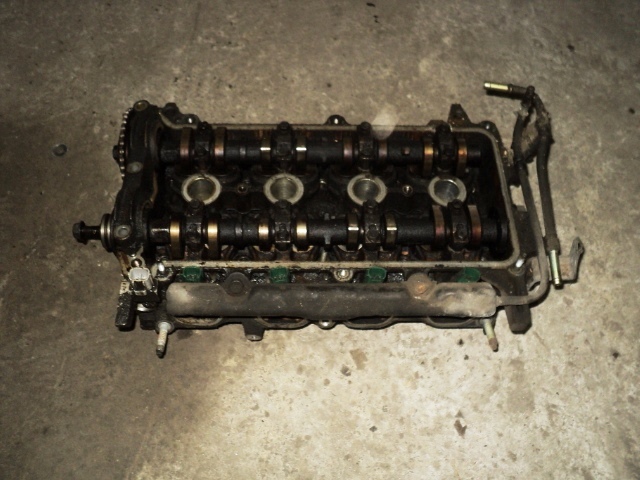 Головка блока цилиндров TOYOTA 1NZ Б/У