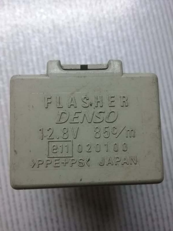 Реле поворотов SUBARU 86111AG000 контрактная