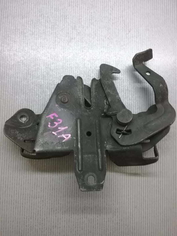 Запчасть замок капота MITSUBISHI DIAMANTE F31A контрактная Замок капота MITSUBISHI DIAMANTE F31A контрактная