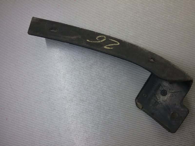 Брызговик передний левый CEFIRO A32