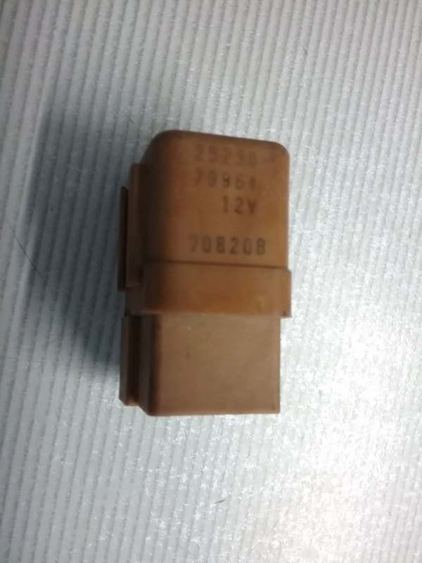 Реле NISSAN 25236 79964 контрактная