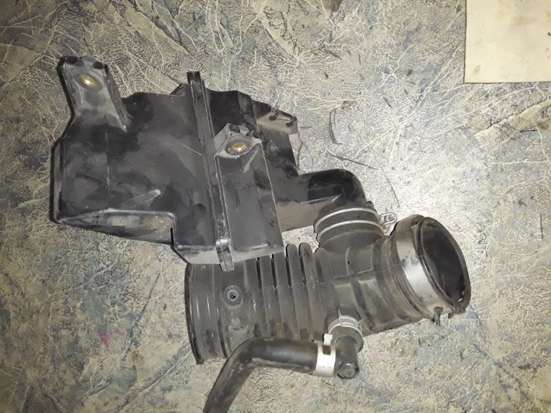 Патрубок воздушного фильтра BLUEBIRD SYLPHY QG10 QG15DE Патрубок воздушного фильтра BLUEBIRD SYLPHY QG10 QG15DE