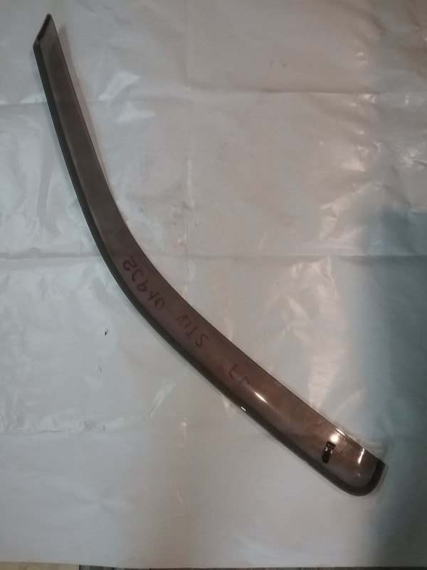 Ветровик передний левый VITZ SCP10