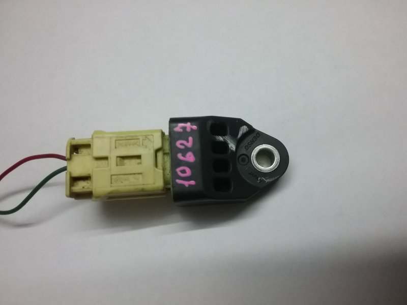 Датчик AirBag SUBARU FORESTER SF5 EJ204 98237AG000 контрактная