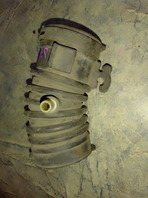 Запчасть патрубок воздушного фильтра MAZDA ATENZA 2004 GGEP LF-DE L813 13 221 3 контрактная Патрубок воздушного фильтра MAZDA ATENZA 2004 GGEP LF-DE L813 13 221 3 контрактная