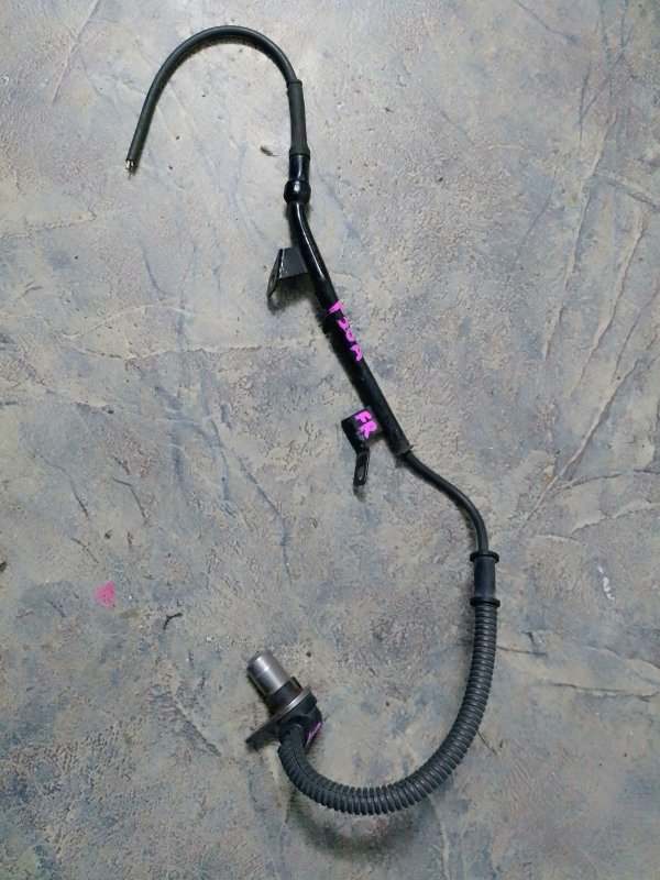 Датчик ABS передний правый MITSUBISHI DIAMANTE F36A MR128667 контрактная