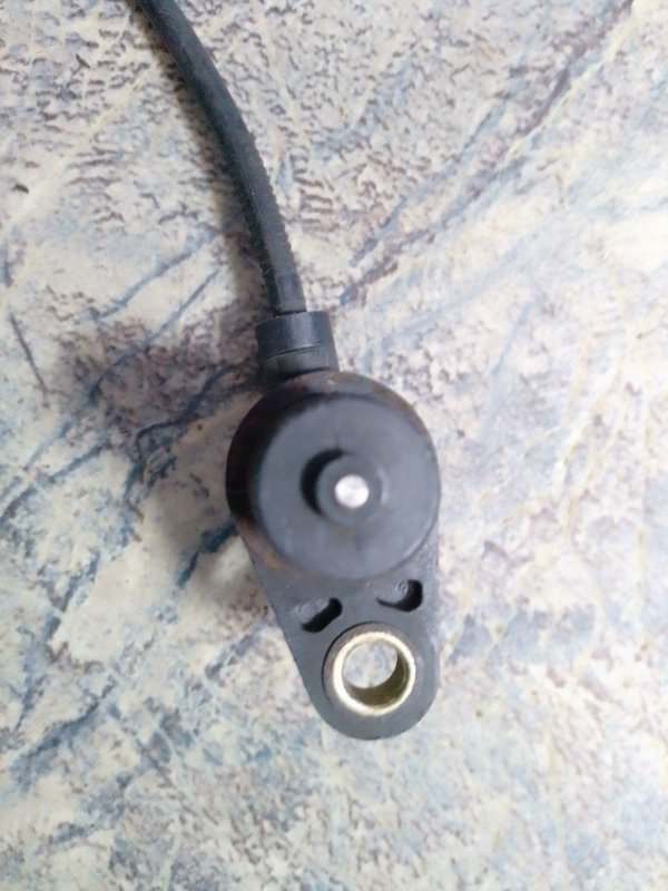 Датчик ABS передний левый TOYOTA FUNCARGO NCP21 Датчик ABS передний левый TOYOTA FUNCARGO NCP21