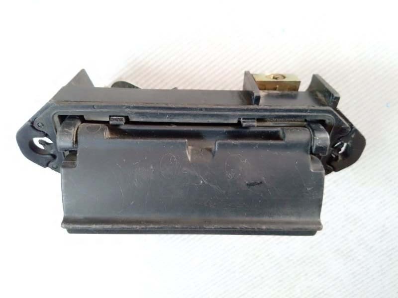 Ручка двери багажника задняя TOYOTA RUNX NZE121 69023-13020 контрактная