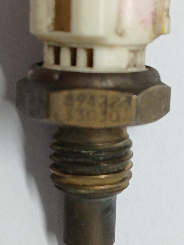 Датчик температуры TOYOTA RACTIS NCP100 1NZ